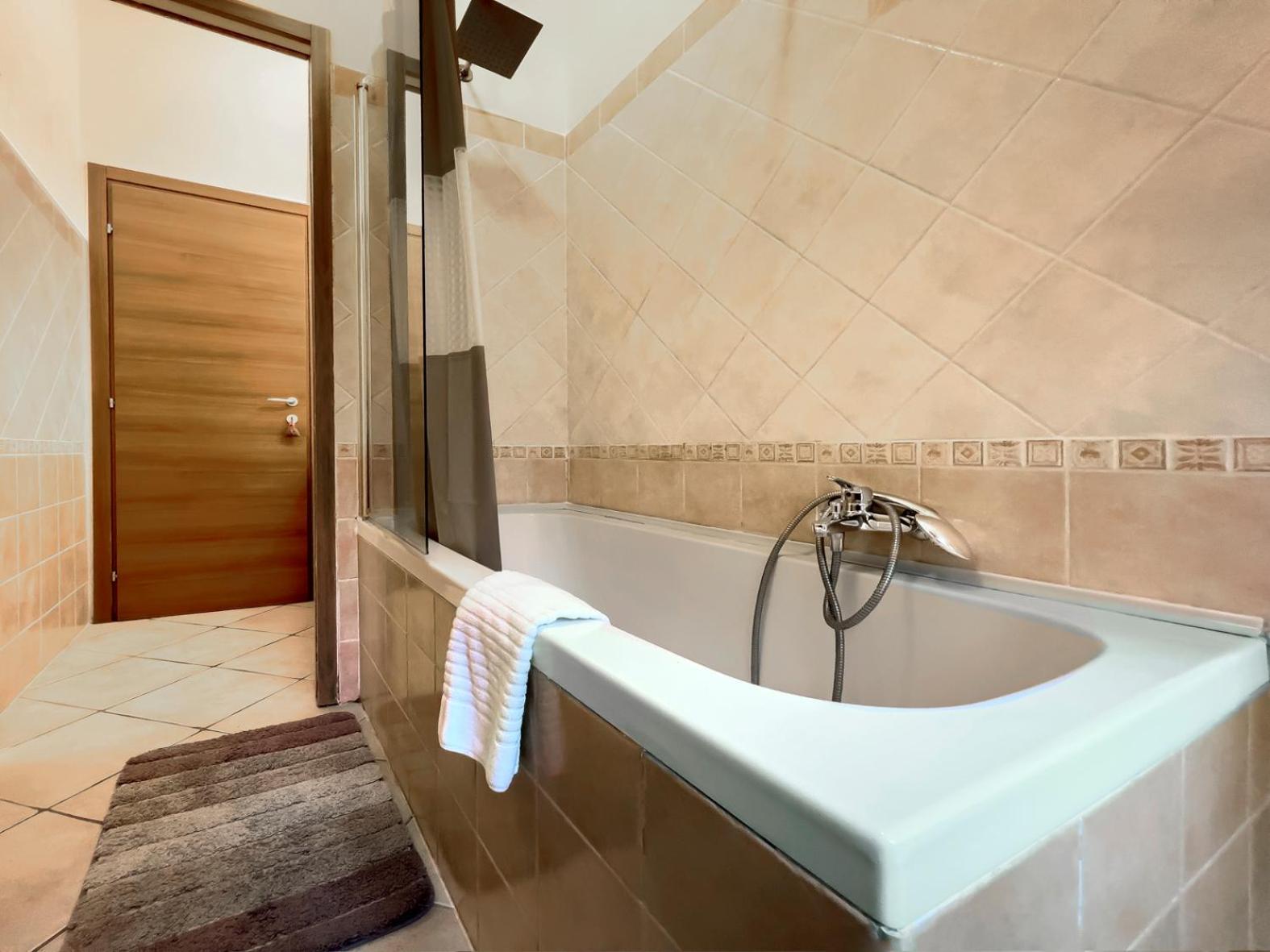 Spacious Apartment Near St Peter'S Church Рим Екстер'єр фото