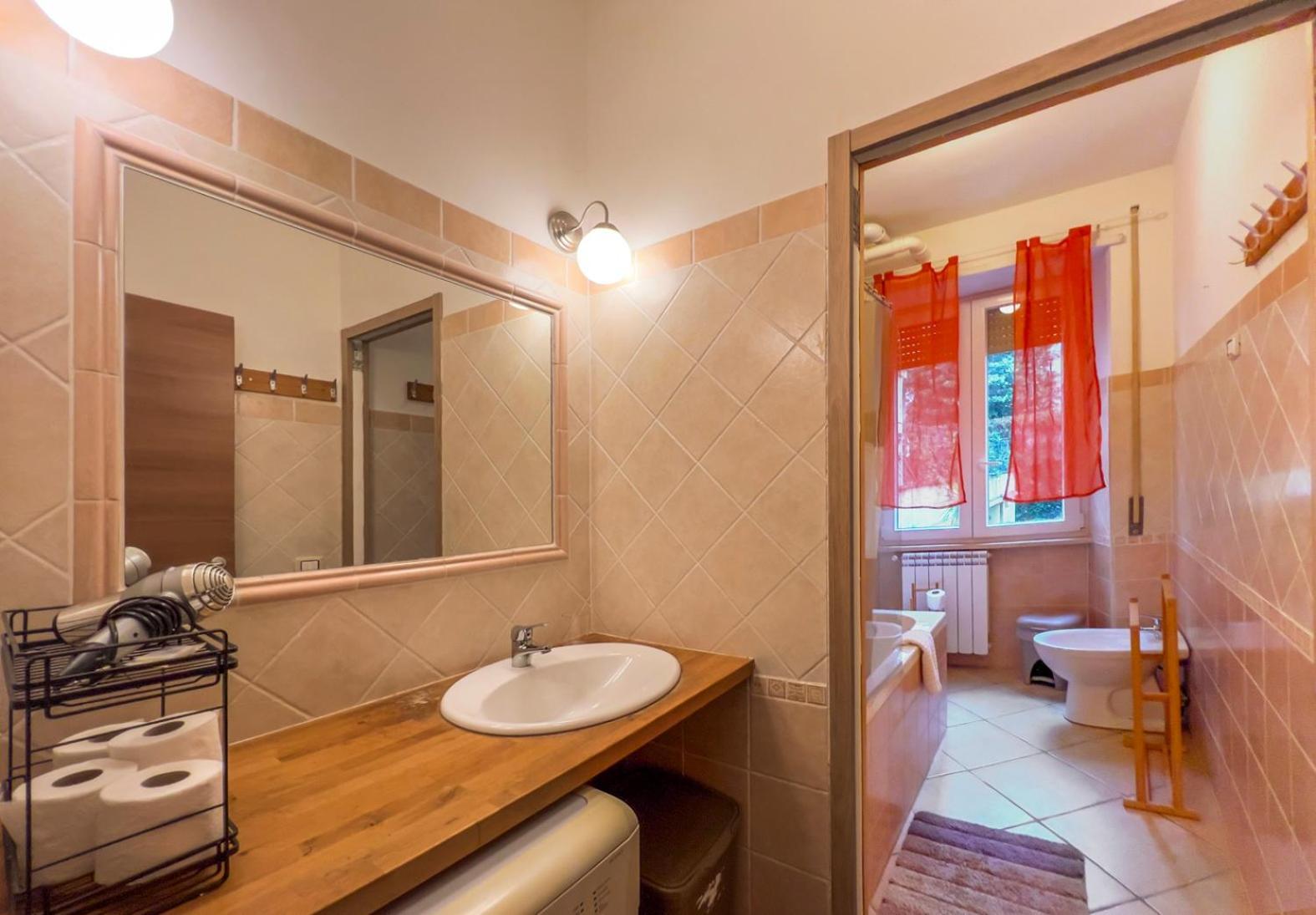 Spacious Apartment Near St Peter'S Church Рим Екстер'єр фото