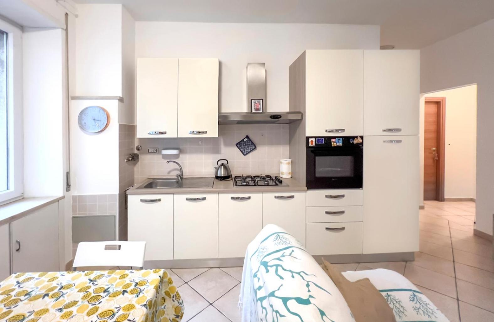 Spacious Apartment Near St Peter'S Church Рим Екстер'єр фото